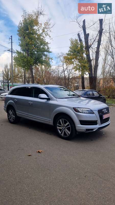 Позашляховик / Кросовер Audi Q7 2012 в Миколаєві