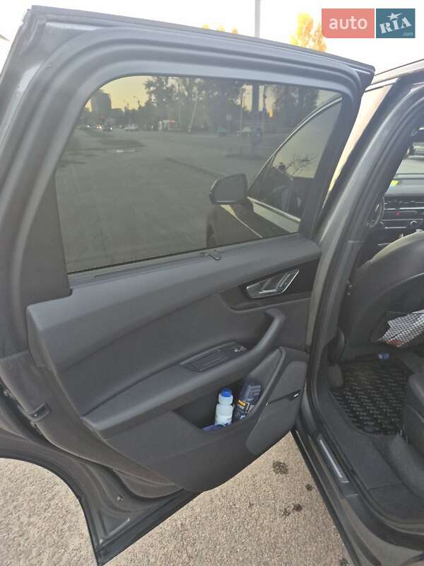 Позашляховик / Кросовер Audi Q7 2017 в Дніпрі фото 17 Позашляховик / Кросовер Audi Q7 2017 в Дніпрі