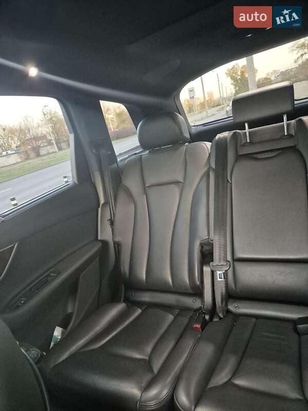 Позашляховик / Кросовер Audi Q7 2017 в Дніпрі фото 23 Позашляховик / Кросовер Audi Q7 2017 в Дніпрі