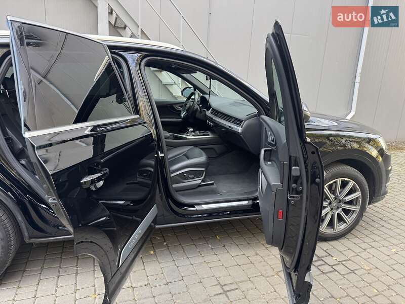 Внедорожник / Кроссовер Audi Q7 2018 в Киеве