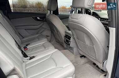 Внедорожник / Кроссовер Audi Q7 2017 в Киеве