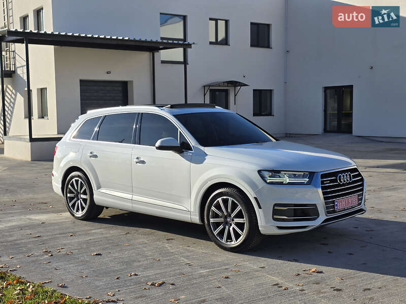 Внедорожник / Кроссовер Audi Q7 2016 в Луцке
