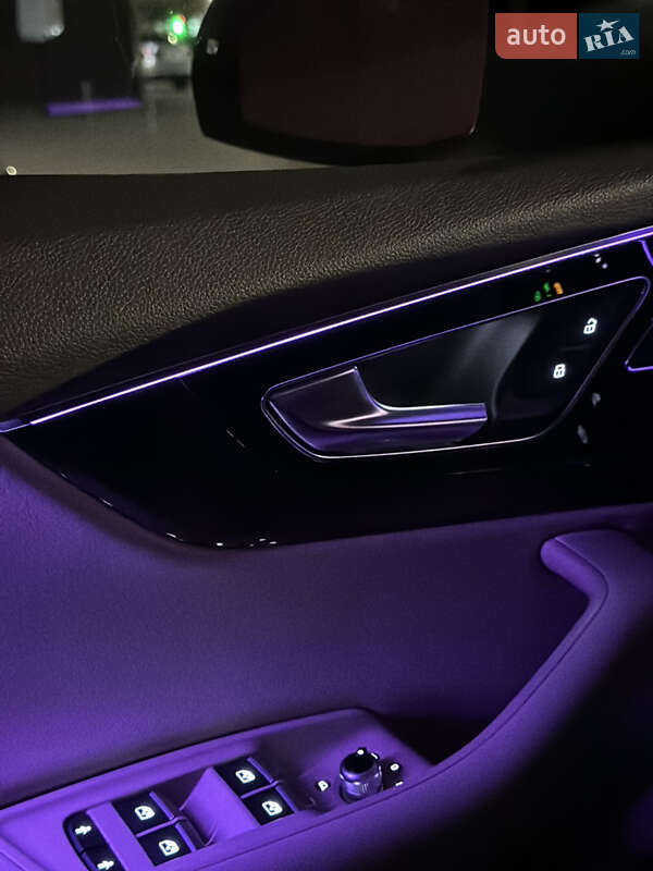 Внедорожник / Кроссовер Audi Q7 2016 в Луцке