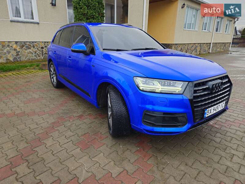 Позашляховик / Кросовер Audi Q7 2016 в Дунаївцях