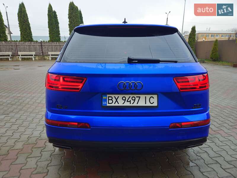 Позашляховик / Кросовер Audi Q7 2016 в Дунаївцях
