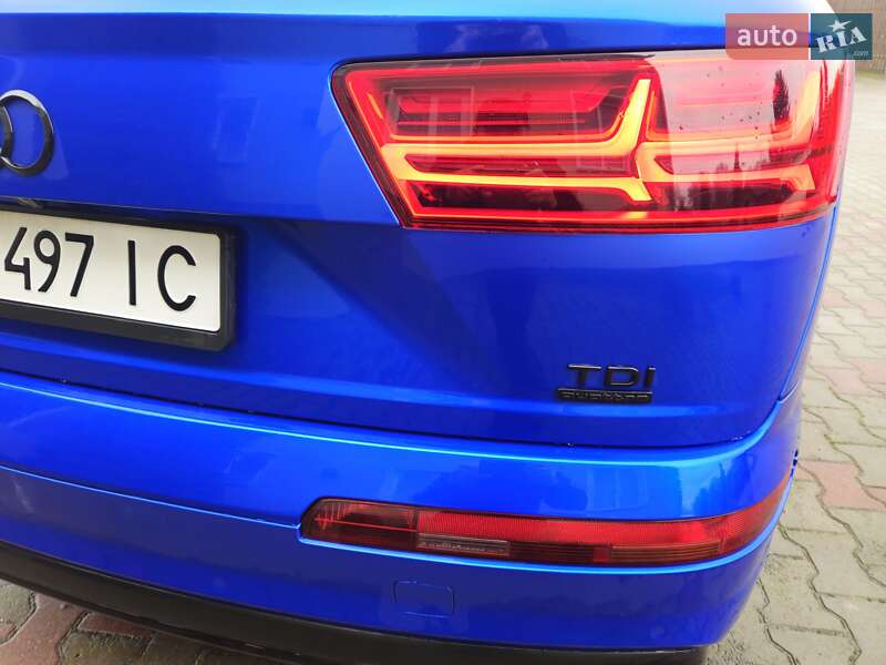 Позашляховик / Кросовер Audi Q7 2016 в Дунаївцях