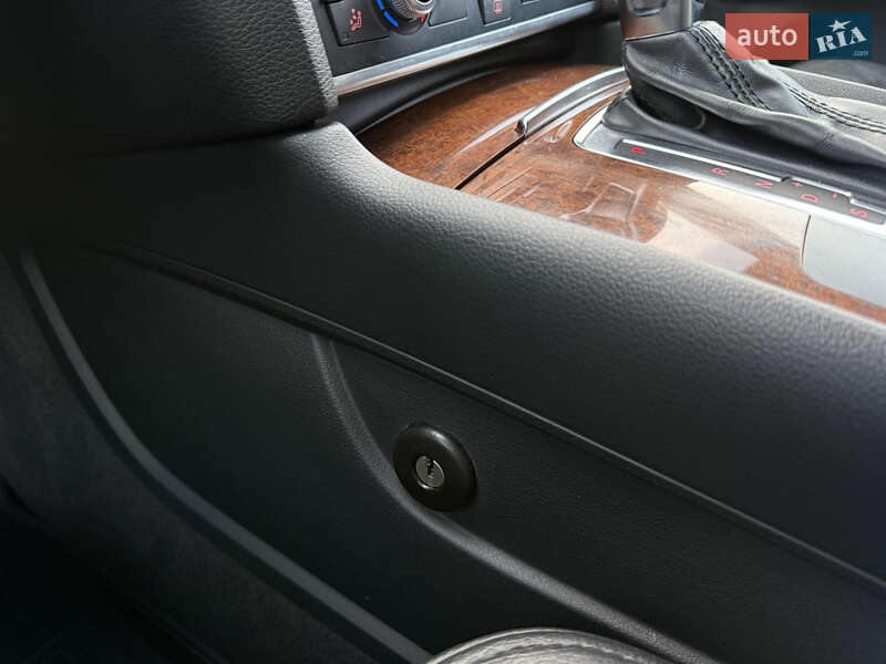 Позашляховик / Кросовер Audi Q7 2013 в Хмельницькому