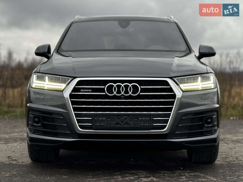 Внедорожник / Кроссовер Audi Q7 2017 в Дрогобыче