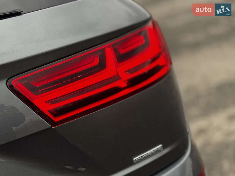 Внедорожник / Кроссовер Audi Q7 2017 в Дрогобыче