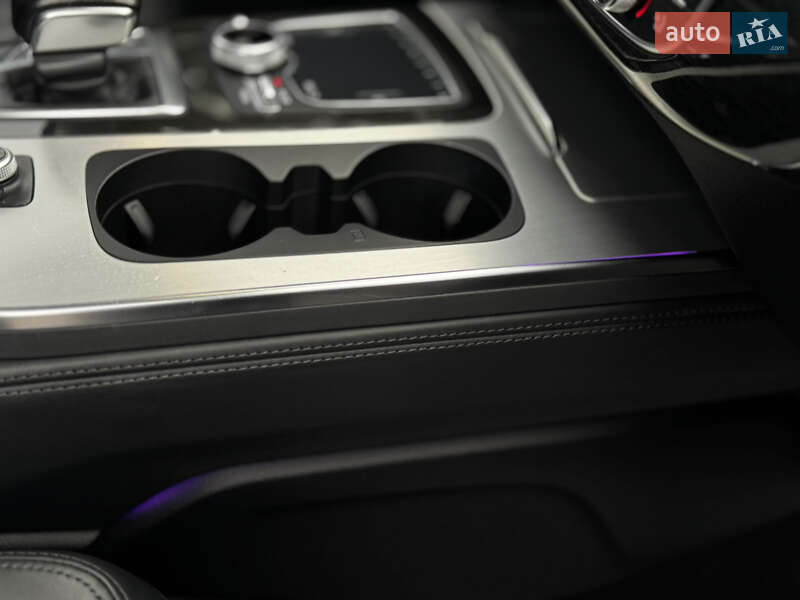 Внедорожник / Кроссовер Audi Q7 2017 в Дрогобыче