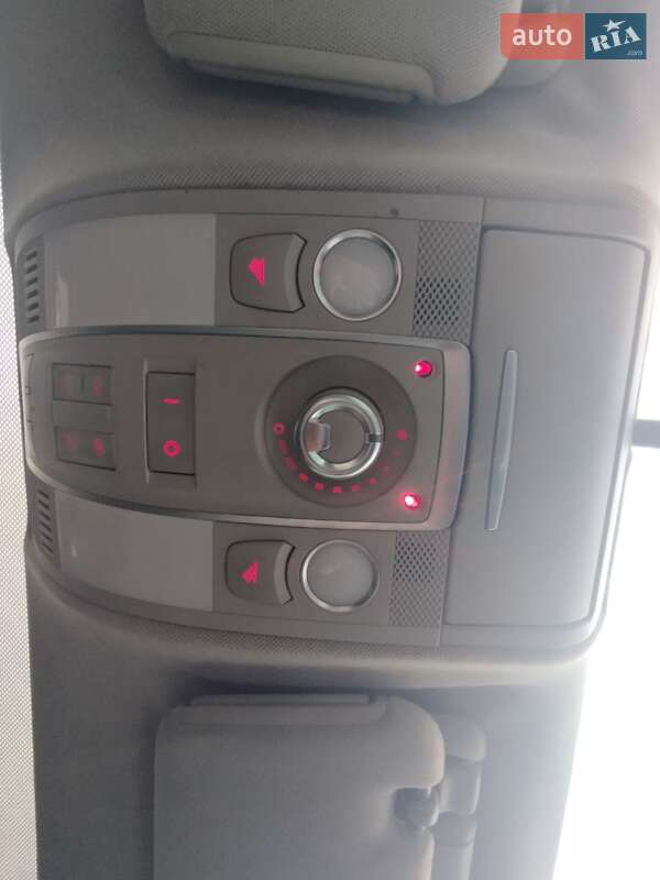 Внедорожник / Кроссовер Audi Q7 2012 в Киеве фото 35 Внедорожник / Кроссовер Audi Q7 2012 в Киеве