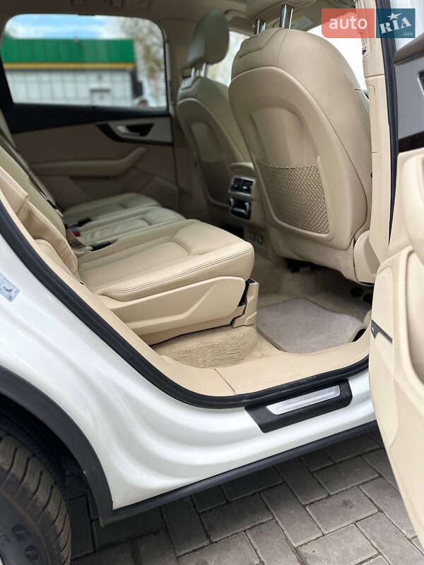 Позашляховик / Кросовер Audi Q7 2019 в Львові фото 11 Позашляховик / Кросовер Audi Q7 2019 в Львові