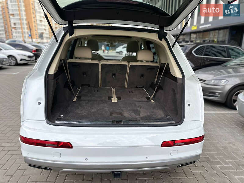 Позашляховик / Кросовер Audi Q7 2019 в Львові фото 24 Позашляховик / Кросовер Audi Q7 2019 в Львові