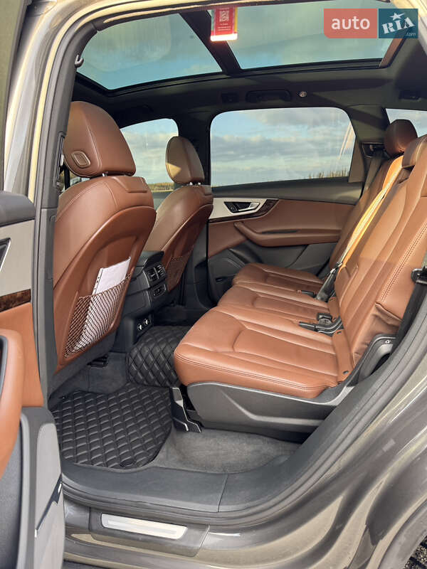Внедорожник / Кроссовер Audi Q7 2018 в Днепре фото 17 Внедорожник / Кроссовер Audi Q7 2018 в Днепре