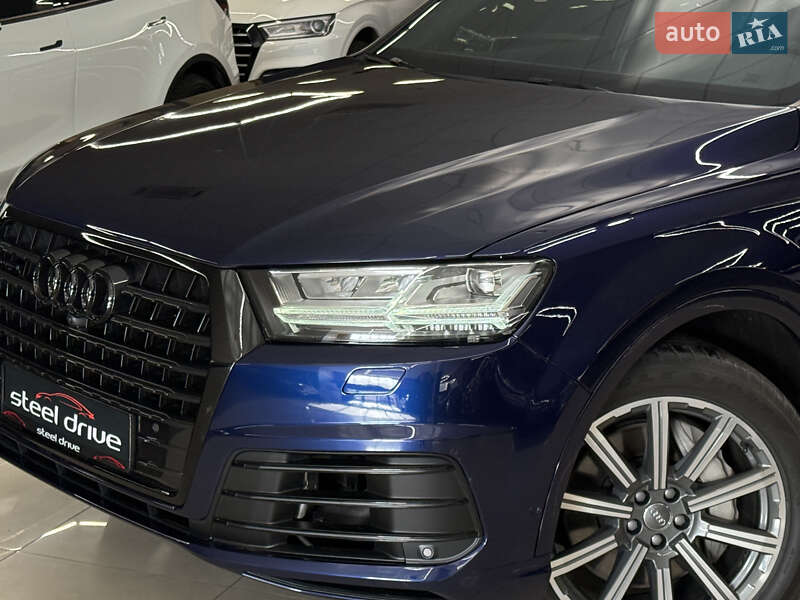 Внедорожник / Кроссовер Audi Q7 2019 в Николаеве