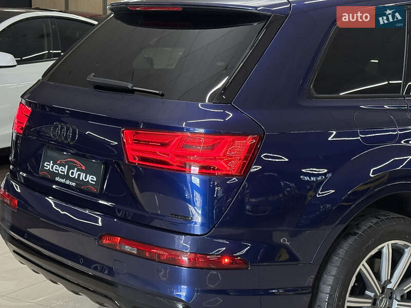 Внедорожник / Кроссовер Audi Q7 2019 в Николаеве