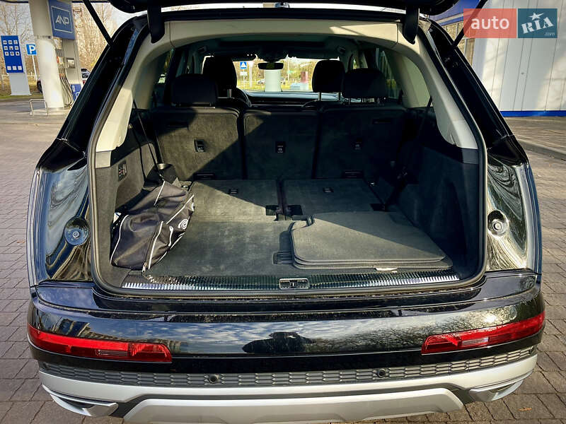 Внедорожник / Кроссовер Audi Q7 2019 в Львове