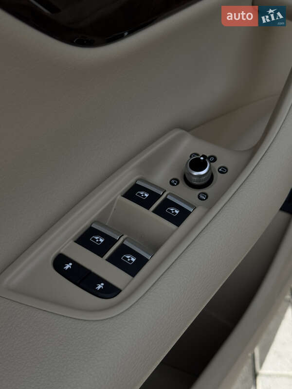 Позашляховик / Кросовер Audi Q7 2017 в Києві