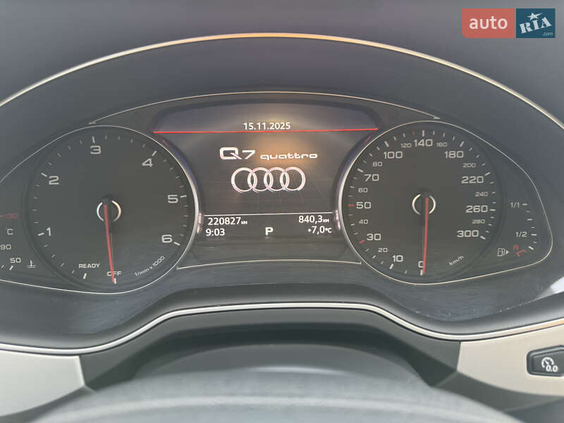 Позашляховик / Кросовер Audi Q7 2017 в Києві