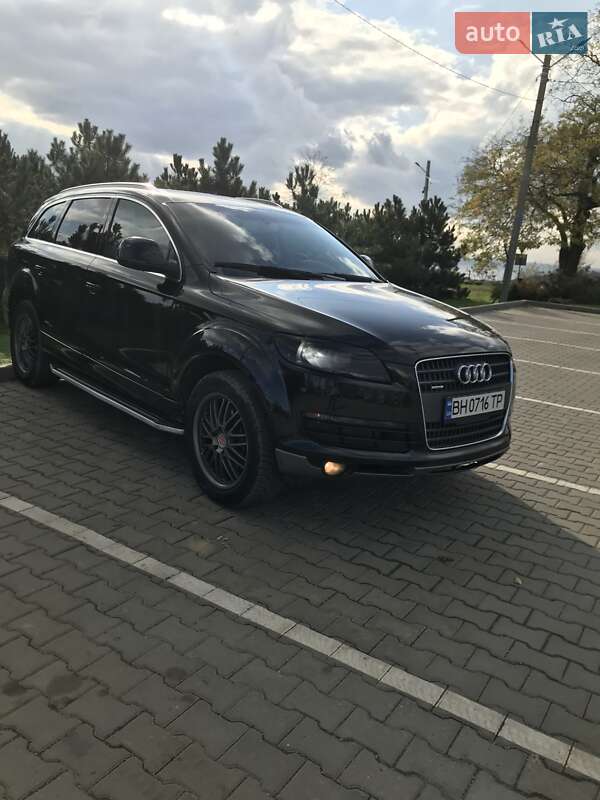 Внедорожник / Кроссовер Audi Q7 2009 в Одессе