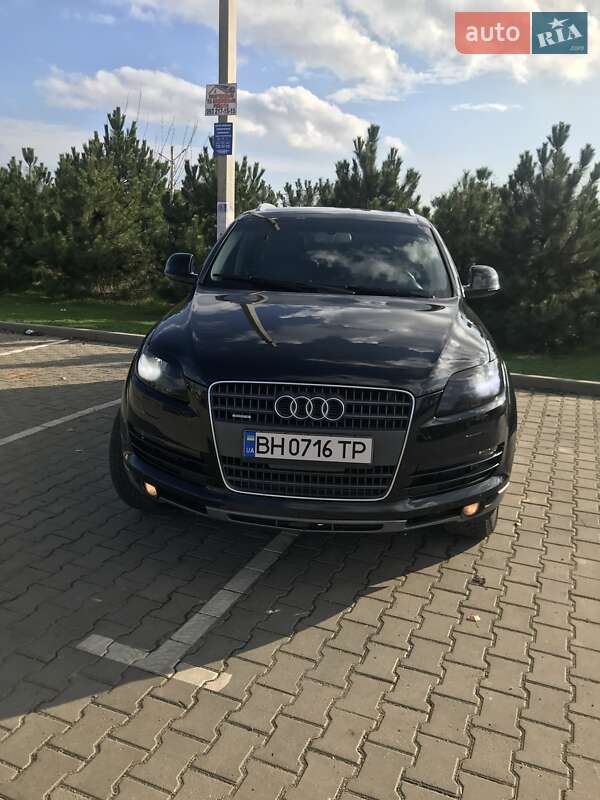 Внедорожник / Кроссовер Audi Q7 2009 в Одессе