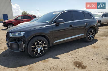Позашляховик / Кросовер Audi Q7 2019 в Києві