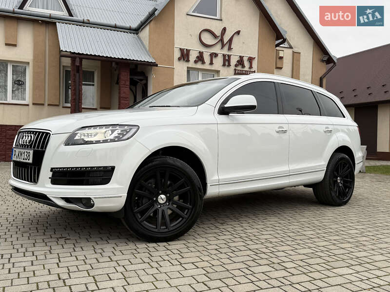 Позашляховик / Кросовер Audi Q7 2015 в Самборі