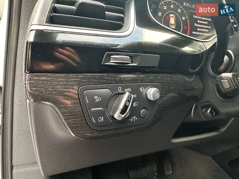 Позашляховик / Кросовер Audi Q7 2016 в Києві