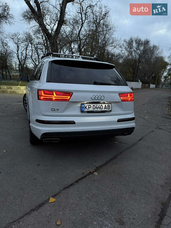 Внедорожник / Кроссовер Audi Q7 2018 в Запорожье
