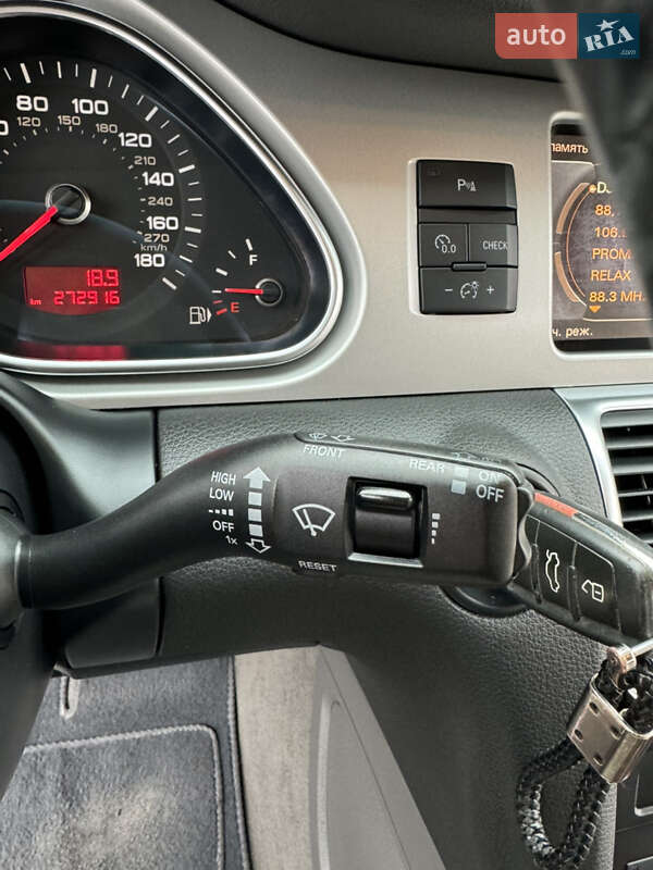 Внедорожник / Кроссовер Audi Q7 2011 в Луцке