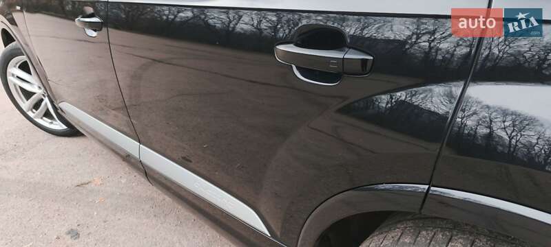 Внедорожник / Кроссовер Audi Q7 2017 в Нежине