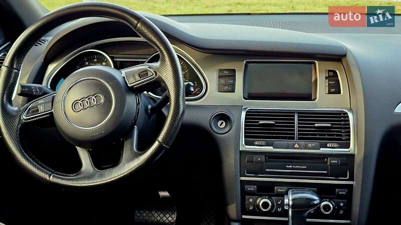 Позашляховик / Кросовер Audi Q7 2012 в Вінниці