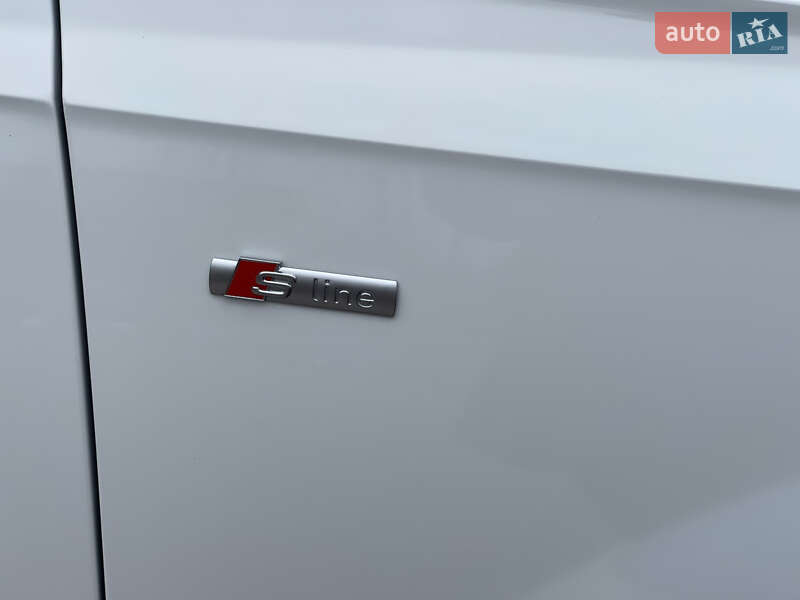 Позашляховик / Кросовер Audi Q7 2016 в Києві