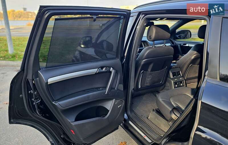 Позашляховик / Кросовер Audi Q7 2012 в Вінниці