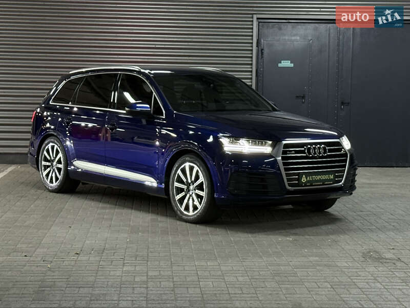 Внедорожник / Кроссовер Audi Q7 2018 в Киеве