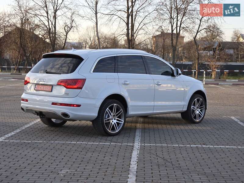 Внедорожник / Кроссовер Audi Q7 2015 в Коломые