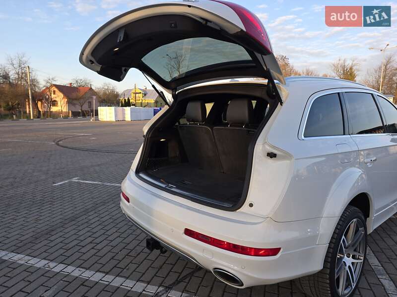 Внедорожник / Кроссовер Audi Q7 2015 в Коломые