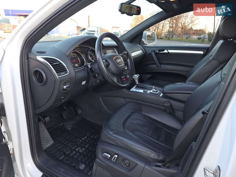 Внедорожник / Кроссовер Audi Q7 2015 в Коломые