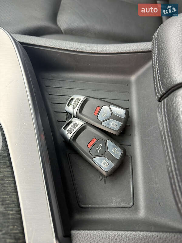 Позашляховик / Кросовер Audi Q7 2017 в Шепетівці