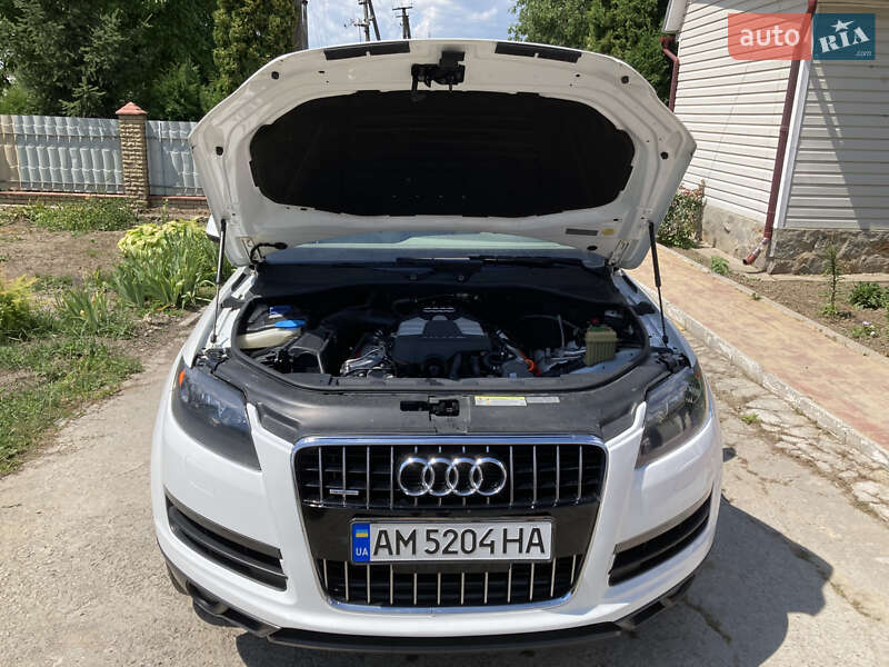Внедорожник / Кроссовер Audi Q7 2010 в Умани