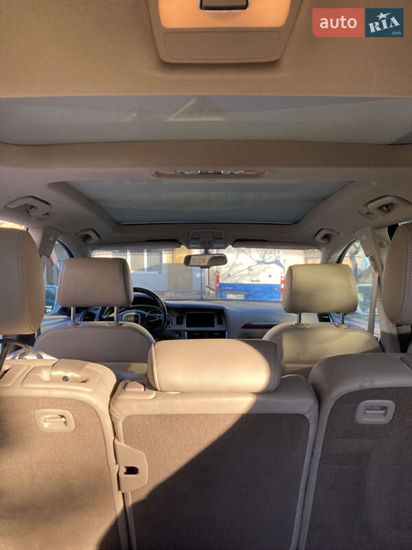 Внедорожник / Кроссовер Audi Q7 2010 в Умани