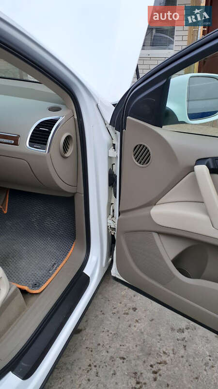 Внедорожник / Кроссовер Audi Q7 2010 в Умани