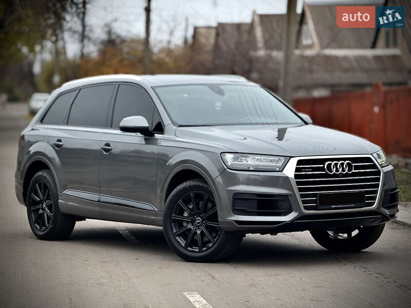Позашляховик / Кросовер Audi Q7 2017 в Запоріжжі