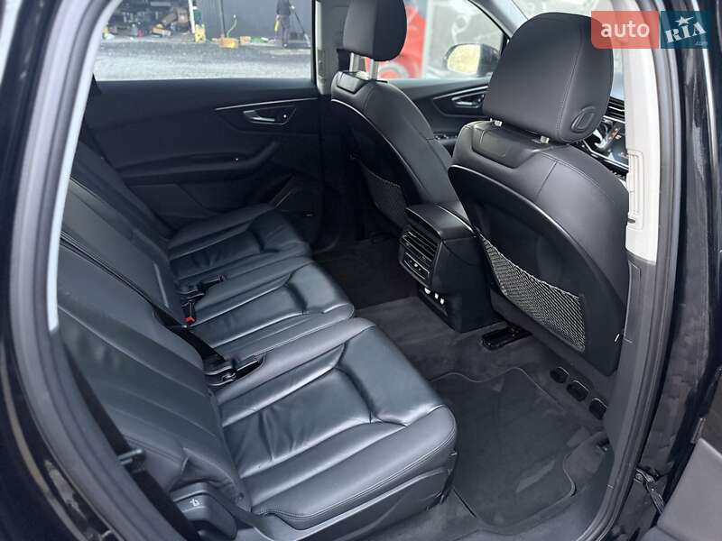 Позашляховик / Кросовер Audi Q7 2020 в Львові