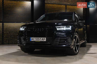 Позашляховик / Кросовер Audi Q7 2016 в Луцьку