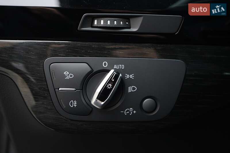 Внедорожник / Кроссовер Audi Q7 2017 в Одессе