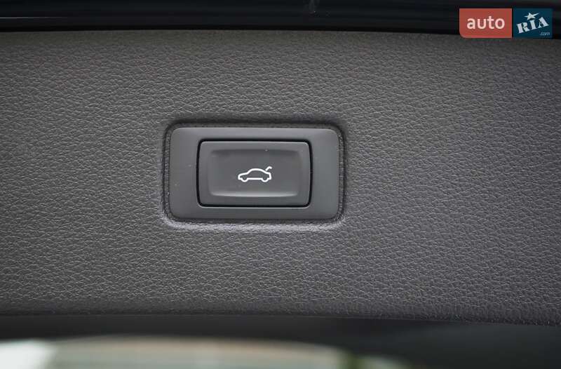 Внедорожник / Кроссовер Audi Q7 2017 в Одессе