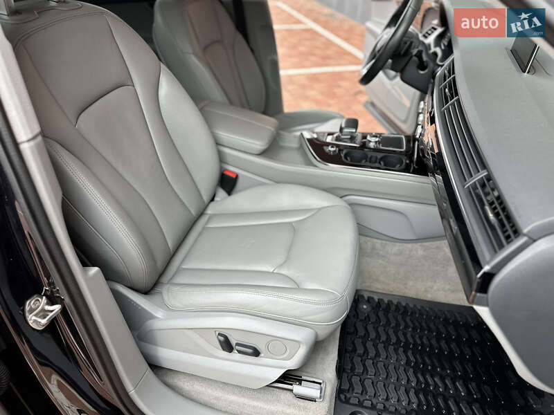 Внедорожник / Кроссовер Audi Q7 2018 в Одессе