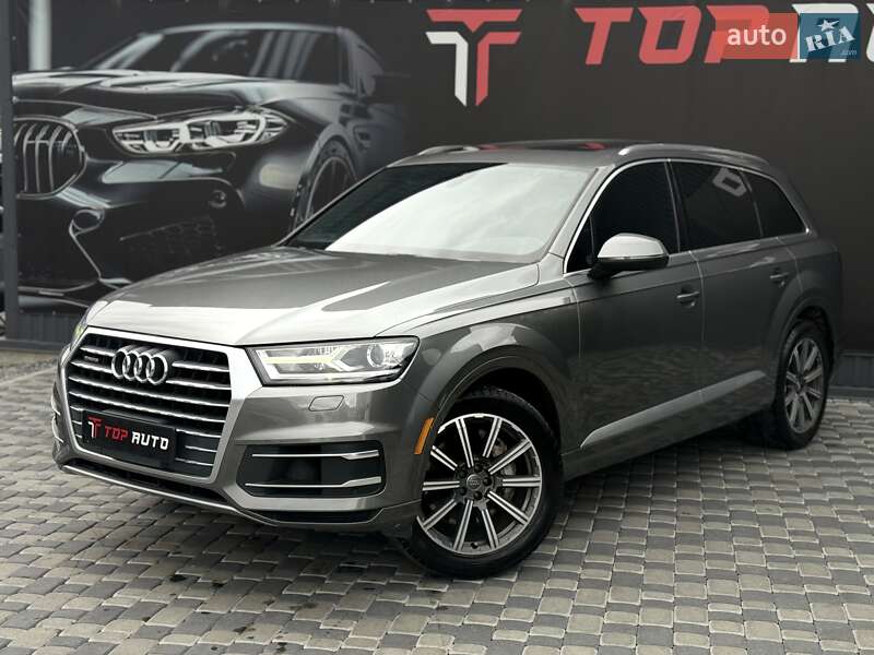 Позашляховик / Кросовер Audi Q7 2017 в Львові
