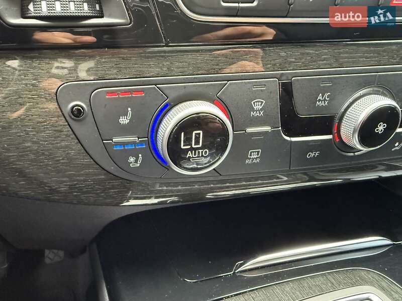 Позашляховик / Кросовер Audi Q7 2017 в Львові